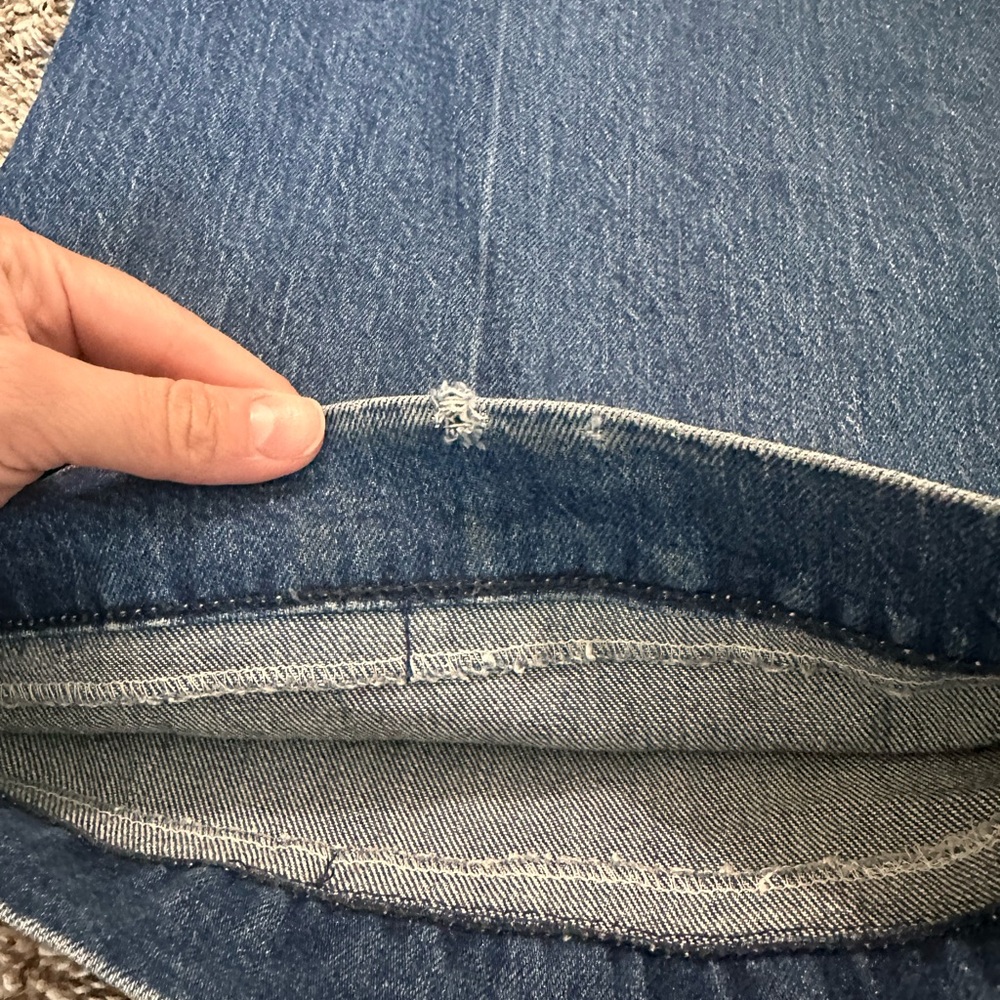 Reformation High-Rise Wide-Leg Jeans in Medium Blue - Picture 4 of 5